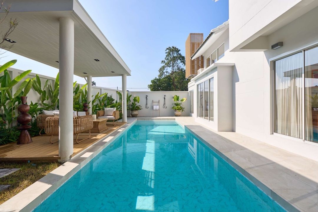 Pool villa หางดง 9.98 ล้าน 70 ตรว. สไตล์ modernart เฟอร์ครบ พร้อม  .