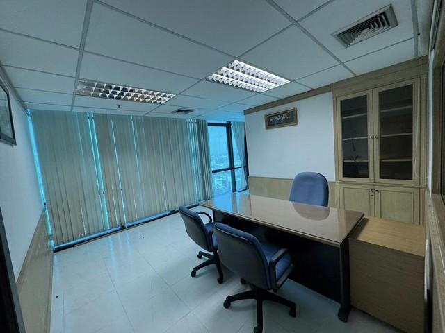 ให้เช่าoffice อาคาร A Tower รัชดาภิเษก 18 พื้นที่ใช้สอย 300 ตร.ม .