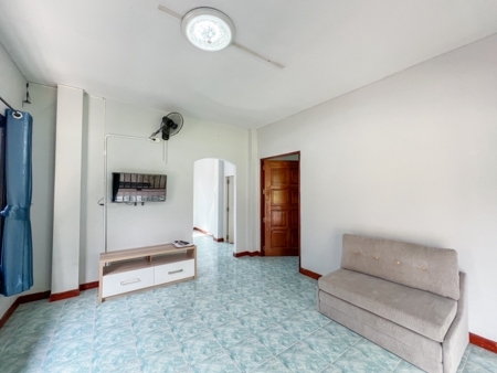 Single house located in a quiet location, Taling Ngam zone.