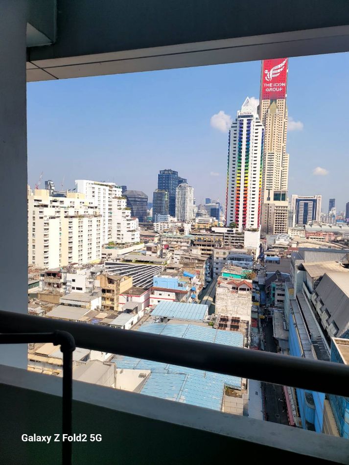 ขาย คอนโด The Plattinum fashion mall condominium  44.81 ตรม. Studio room 1 bath 1 living 1 balcony 1 parking space