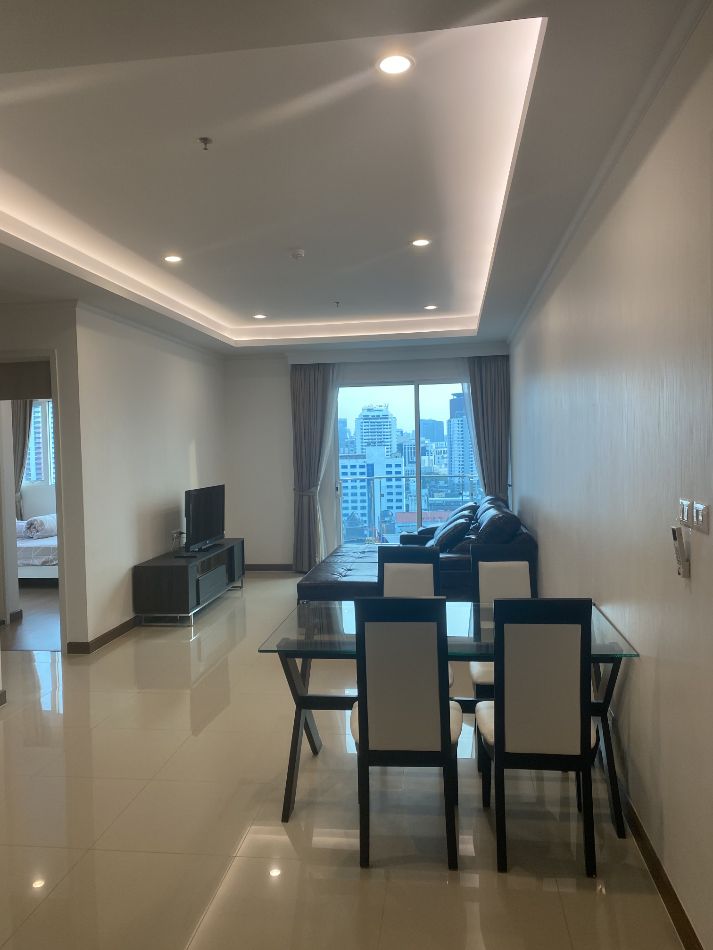 ให้เช่า คอนโด Supalai Elite Phayathai  106 ตรม. 2 beds 2 baths 1 living 1 kitchen 2 balconies 1 fix parking space