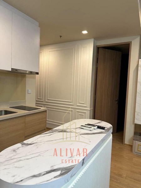 For rent Condo Noble Around Sukhumvit 33 Fully furnished .