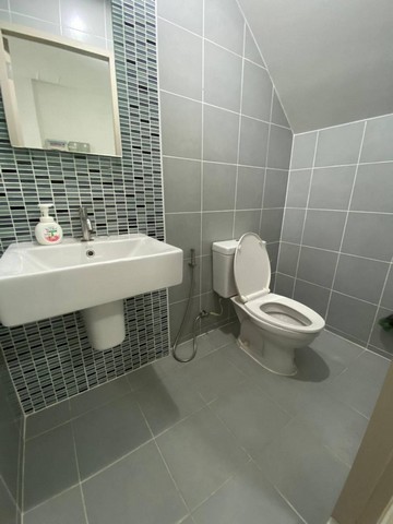 For Rent : Ratsada, B Avenue Kuku, 4 Bedrooms 3 Bathrooms.