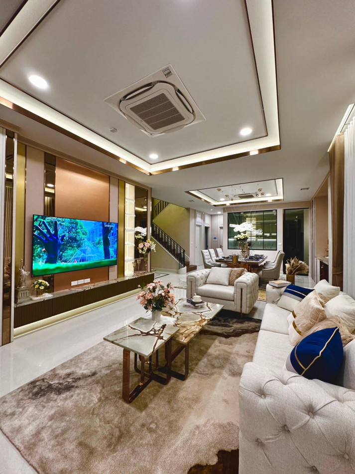 PN1211 ให้เช่า บ้านหรู นันทวัน พระราม9 กรุงเทพกรีฑาตัดใหม่ Super Modern Luxury เฟอร์นิเจอร์หรู ตกแต่งสมฐานะ ทําเลที่ดีที่สุดใกล้คลับเฮาส์