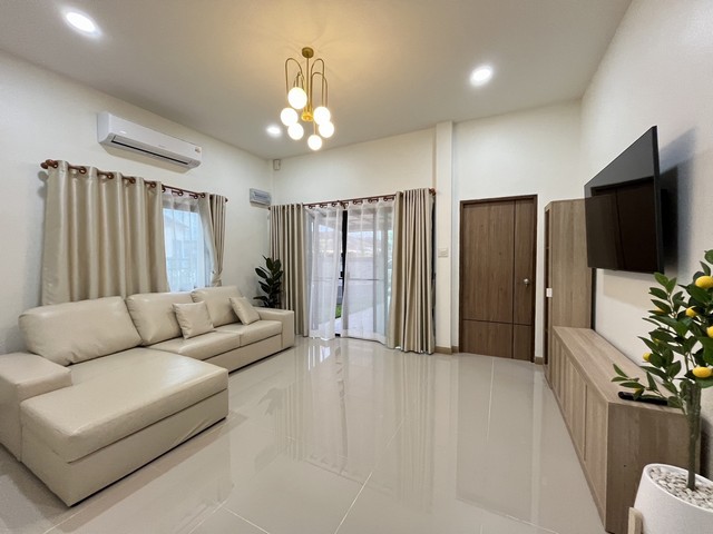 For Rent : Chalong, One-story townhome, 3 bedrooms 2 bathrooms.