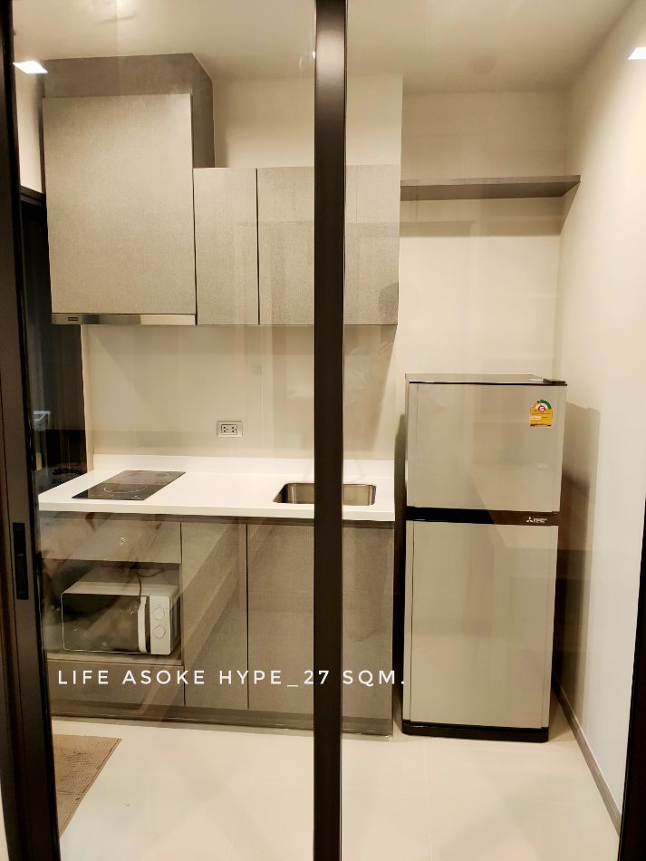 ให้เช่า คอนโด Studio 1 bedroom high floor Life Asoke Hype : ไลฟ์ อโศก ไฮป์ 27 ตรม. city view near MRT and Central Rama 9