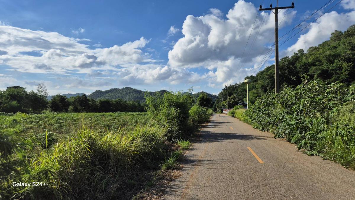 ขายที่ดิน 9 ไร่ ปากช่อง, โครราช, ใกล้ถนนมิตรภาพ, ฟาร์มโชคชัย.