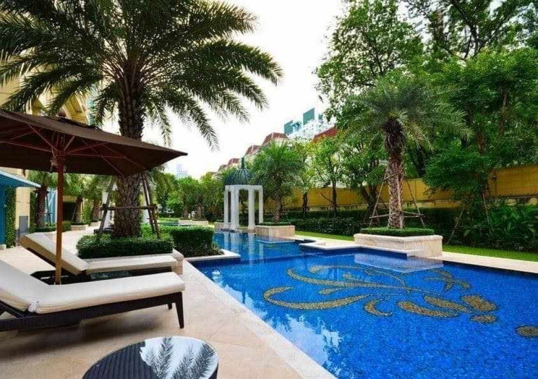 CB38 ขาย คอนโด Royce Private Residence 3 ห้องนอน ระเบียงขนาดใหญ่