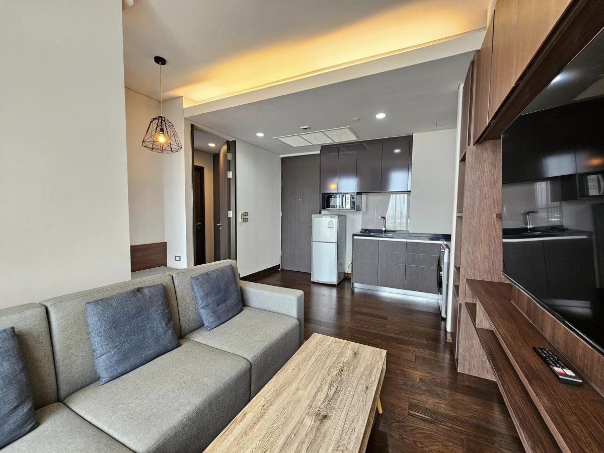 FOR RENT:  The Lumpini 24  ห้องสวย Fully Furnished ค่าเช่า 40,000  .