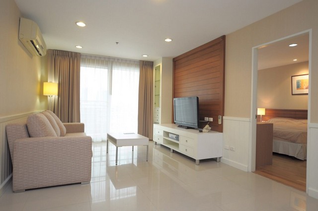 ขายคอนโด Serene Place Sukhumvit 24 ขนาด 78 ตรม ชั้น7  .