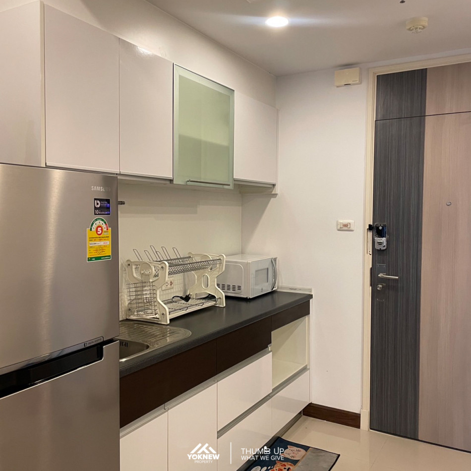 ขายSupalai Lite Sathron-Charoenrat Condo ห้องสวยเฟอร์นิเจอร์ครบ พร้อมเข้าอยู่ วิวสระว่ายน้ำ