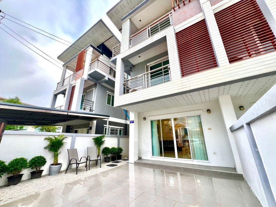 TH33 ให้เช่า Townhome มบ.เฟรนลี่แลนด์ ซ.เขาน้อย 4 นอน 5 น้ำ (ห้องน้ำในตัวทุกห้องนอน)