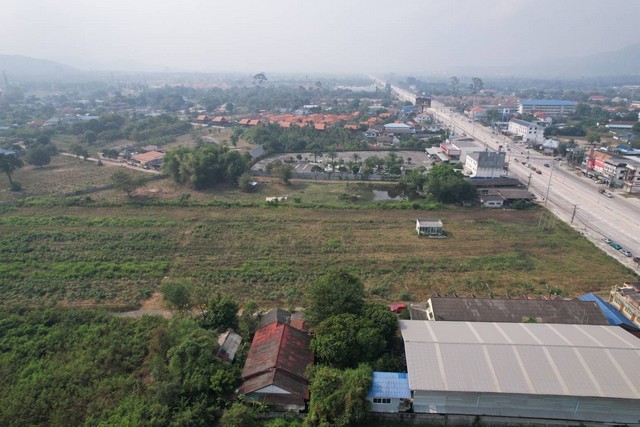 ขายที่ดิน 102 ตรว ห่างถนนสุขุมวิท 200 เมตร ใกล้บุญถาวรบางเสร่  .