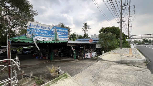 ที่ดินพร้อมสิ่งปลูกสร้าง ติดถนนกัลปพฤกษ์ บางแค  .