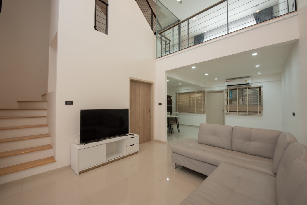 ให้เช่า ทาวน์โฮม ชิเซน พัฒนาการ 32 หลังมุม Fully furnished