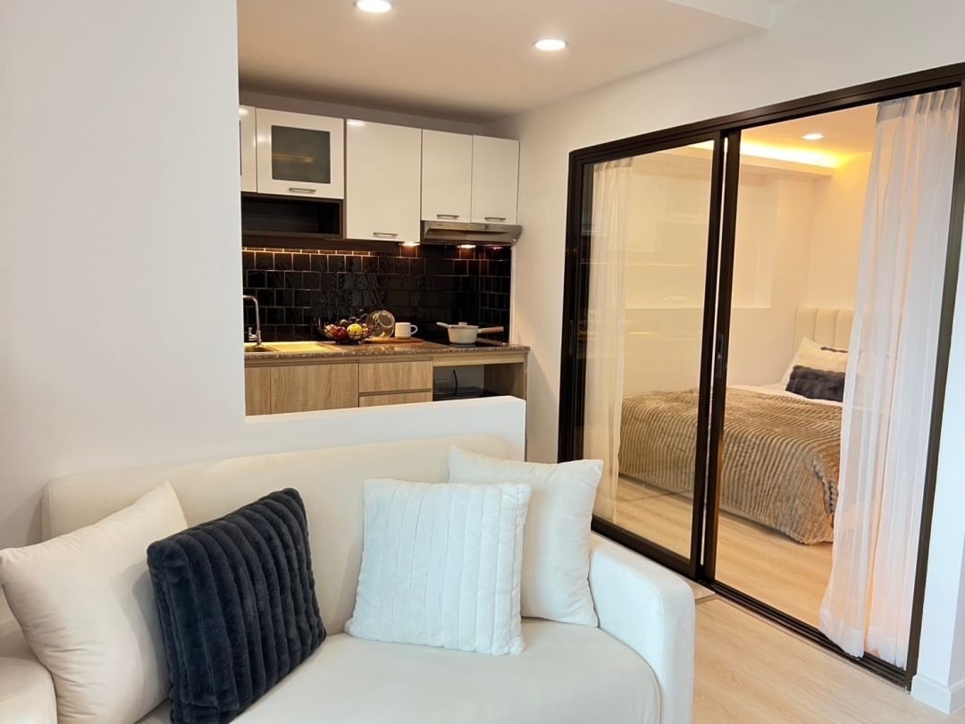 Airport Home Condo 1.59 ล้าน ห้องใหญ่ รีโนเวทใหม่ ตกแต่งสวย  .