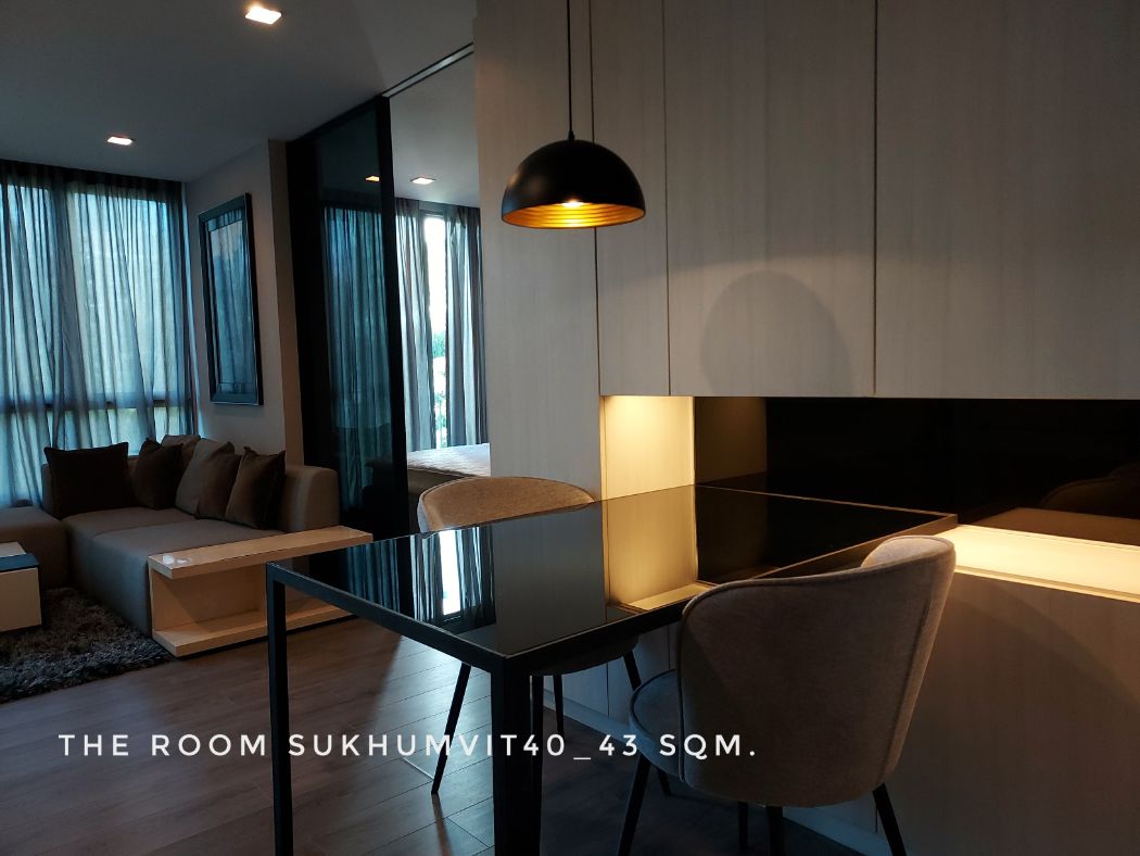 ให้เช่า คอนโด 1 bedroom in a very good locationTHE ROOM สุขุมวิท 40 43 ตรม. close to BTS Ekkamai Thonglor Sukhumvit and Rama4.: PR_aa00000592551