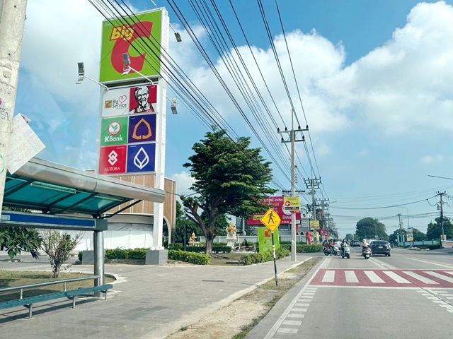 เปิดซิง! ตลาดพาเจริญ 500 เมตร ให้เช่าบ้านหรู ติด บิ๊กซีรังสิต คลอ  .