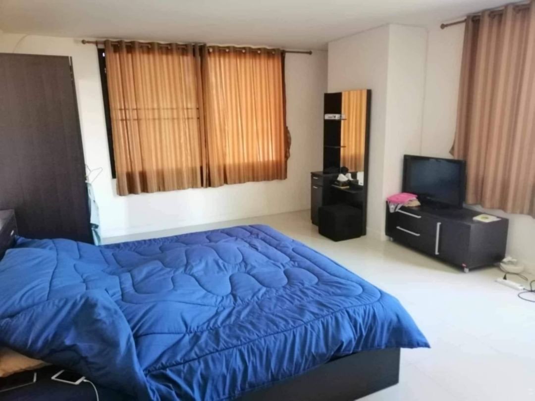 ห้องใหญ่ วิวสวยมาก 3.99 ล้าน 92.5 ตรม. Trio Condo วิวดอยสุเทพ ห้อ  .