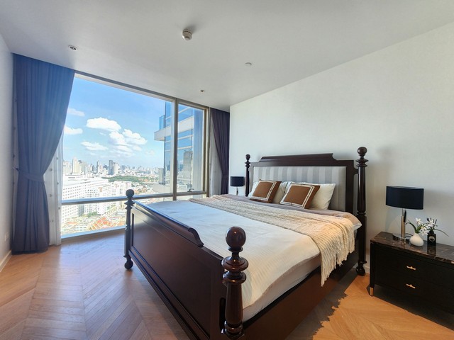 Four Seasons Private Residences condo for rent and sale   .