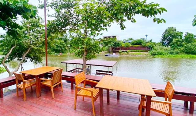 บางปะหัน อยุธยา ที่ดินถมแล้ว ร้านอาหาร วิวแม่น้ำ 2.5 ไร่ 4000ตรม.  .