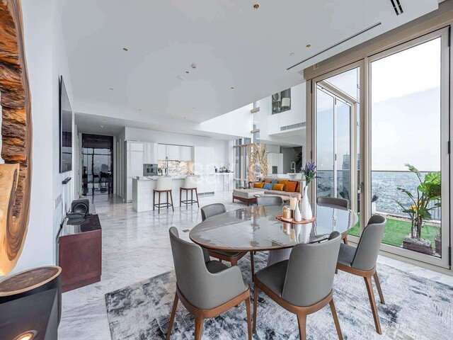Four Seasons Private Residences Condo for RENT & SALE.