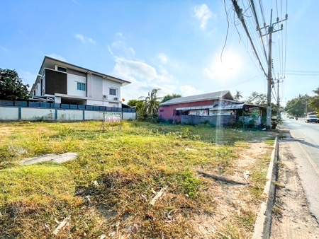Empty land for rent, good location in the heart of Koh Samui..