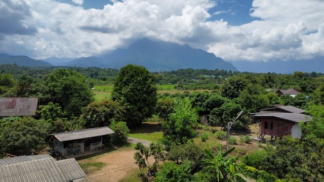 ขายที่ดินแปลงเล็ก 105 ตรว. เอกสารโฉนดพร้อมโอน กลางเมืองเทศบาลเชีย.