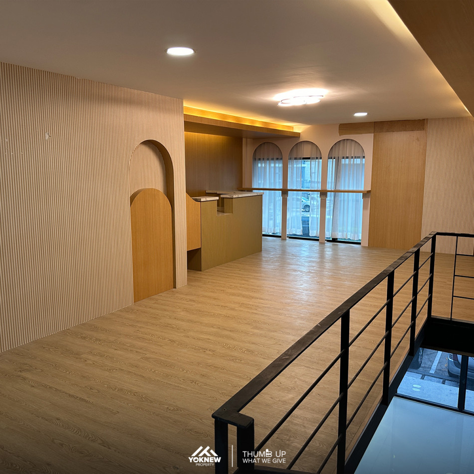 ขายด่วน โฮมออฟฟิศ 4 ชั้น มี 4 ห้องนอนโครงการ Nirvana@Work Ladprao-Kasetnawamin