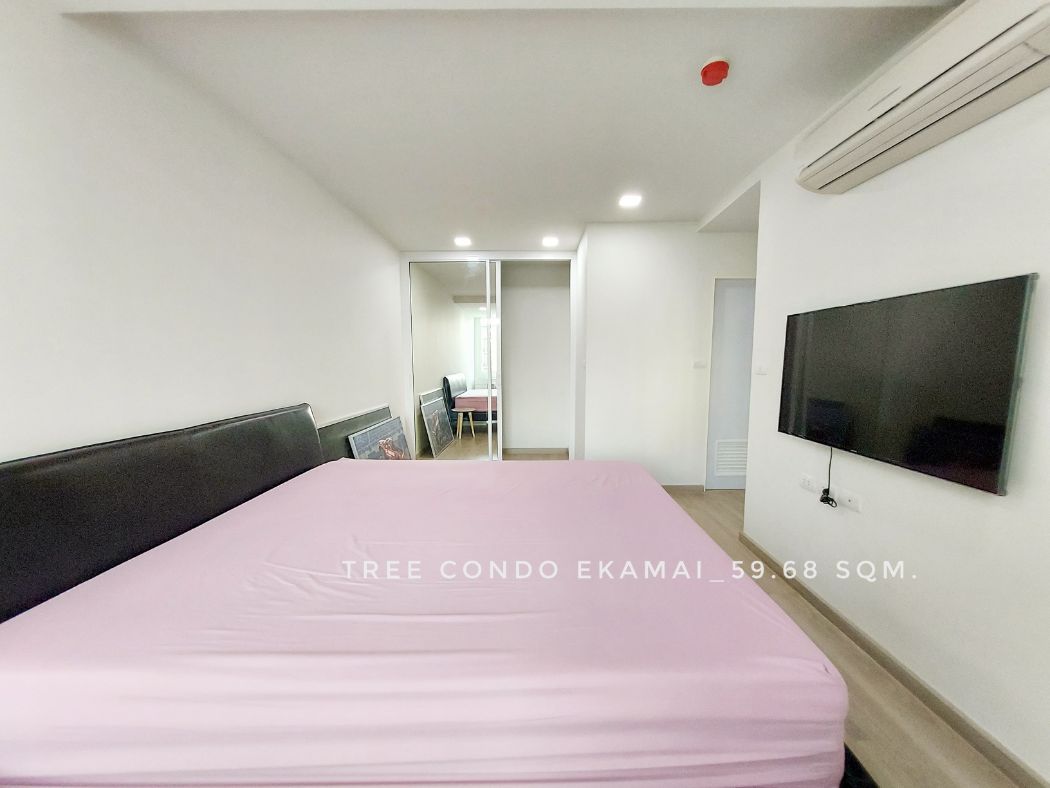 ให้เช่า คอนโด 2 bedrooms fully-furnished good condition Tree Condo เอกมัย 60 ตรม. in good area near BTS Ekkamai