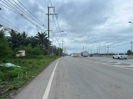 ที่ดินเปล่า ตำบลขุนกะทิง อำเภอเมือง จังหวัดชุมพร.