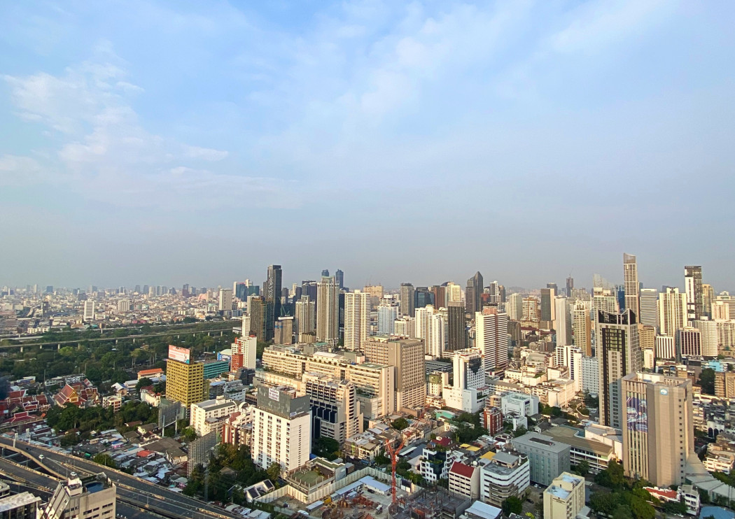 Luxury large apartment in downtown Bangkok close to BTS