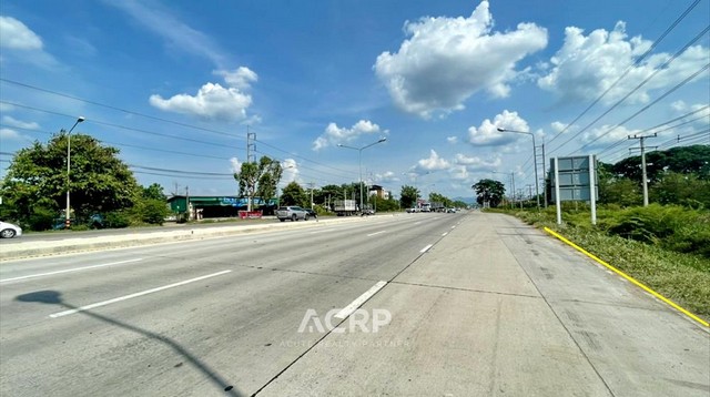 ที่ดินเปล่าติดถนนซุปเปอร์ไฮเวย์ เชียงใหม่-ลำปาง.