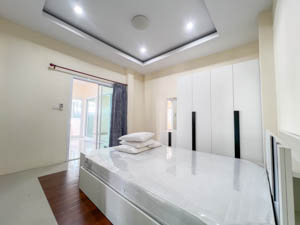 Apartment for Sale 3 story 6 beds 5baths Home for sale in Bophut.