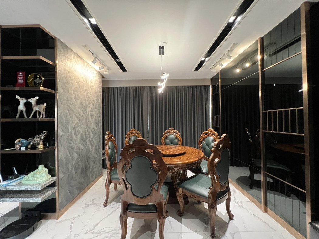 คอนโด M Silom ห้อง Penthouses ตกแต่งมาอย่างจัดเต็ม เช่าราคา 120,000 บาท