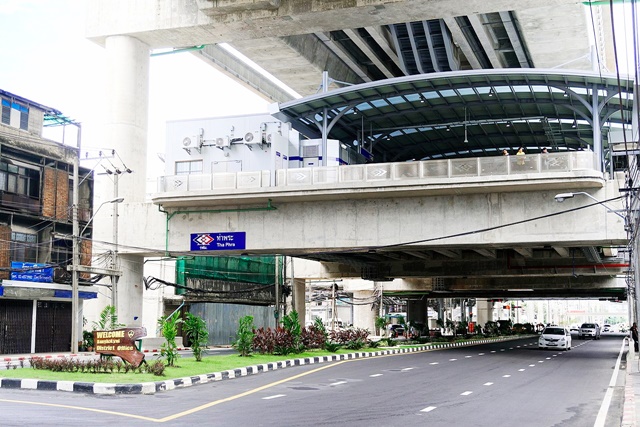 ติดรถไฟฟ้า MRTจรัญ13 30เมตร ตลาดพลู 7-11 ให้เช่าอาคารพานิชย์ 3นอน  .