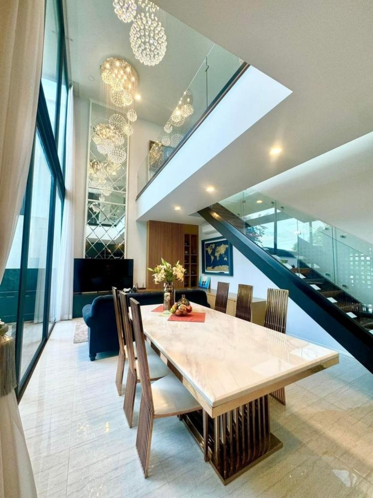 โซนเจ็ดยอด 15.9 ล. Pool villa 3 ชั้น หลังใหญ่ ตกแต่งสุดหรู  .