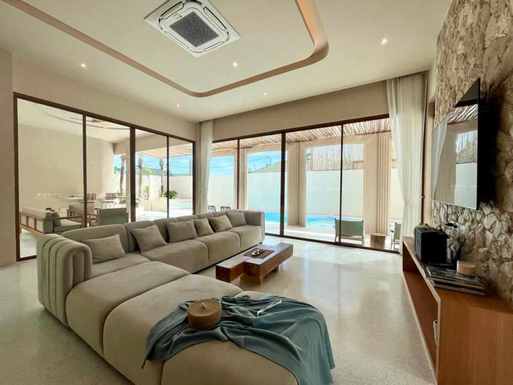 H462 ให้เช่า บ้านเดี่ยว Modern Pool Villa Jomtien 5 ห้อง