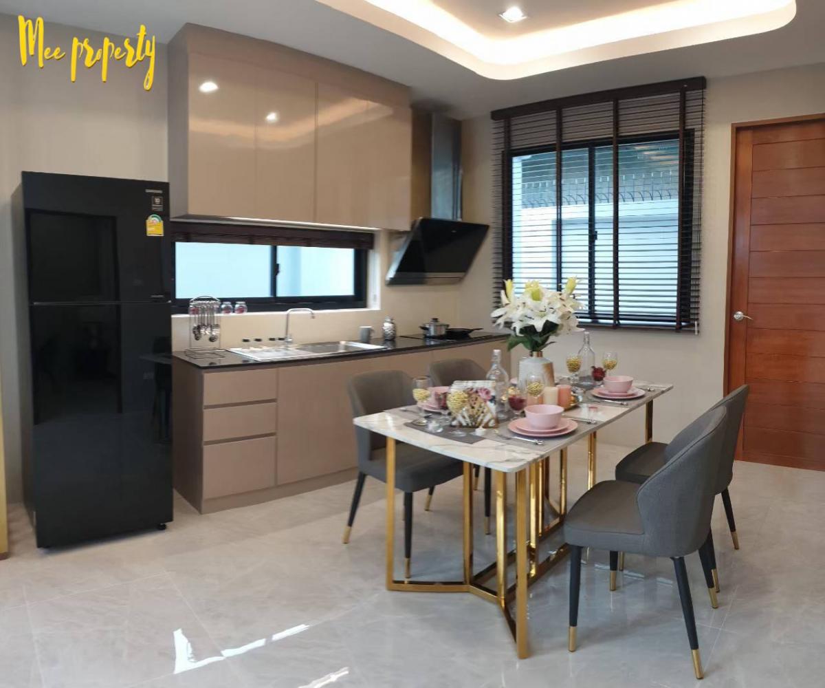 ขาย / เช่า โฮมออฟฟิศ 3.5 ชั้น แปลงมุม สไตล์ Modern Luxury  .