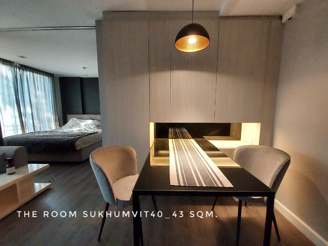 ให้เช่า คอนโด 1 bedroom in a very good locationTHE ROOM สุขุมวิท 40 43 ตรม. close to BTS Ekkamai Thonglor Sukhumvit and Rama4.: PR_aa00000592551