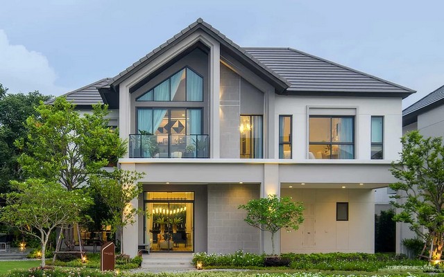 Luxury House For Sale  บางกอก บูเลอวาร์ด รามอินทรา-วัชรพล ถนนจตุโ  .