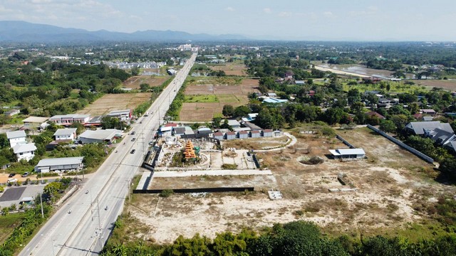 ด่วนที่ดินพร้อมสิ่งปลูกสร้างหลุดขายฝาก ติดถนนหลัก ทำเลดีเหมืองแก้  .