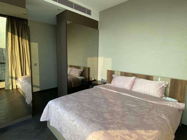 The Esse Sukhumvit 36 for Rent | 2 Beds , Fully Furnished.