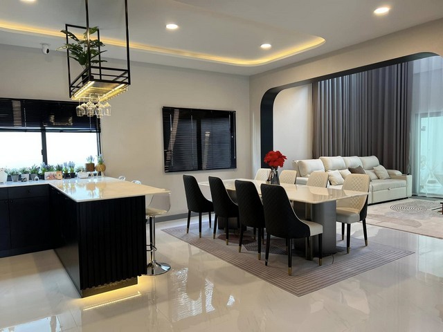 ให้เช่าบ้านเดี่ยว 2ชั้น เดอะ ซิตี้ บางนา ตกแต่ง full furnished  .