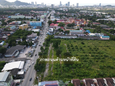 ขายที่ดิน ศรีราชา—ถนนไร่กล้วย จ.ชลบุรี 16-1-55 ไร่ (ใกล้ Robinson และ Central ศรีราชา) เหมาะสร้างบ้านจัดสรร คลังสินค้า และ Community Mall: aa00000462363