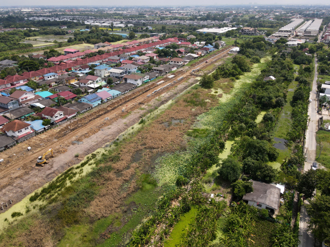 ขายที่ดิน สายไหม-วัชรพล-เพิ่มสิน-ออเงิน (เหมาะทำหมู่บ้านจัดสรร + คลังสินค้า) 16-2-64 ไร่ หน้ากว้าง 42 m. ถนนกว้าง 4 เลน ใกล้ตลาดนัด ทางด่วน: aa00000518118