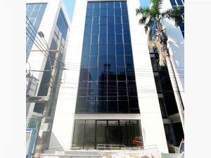 มีลิฟต์ ให้เช่าอาคารพาณิชย์ 6 ชั้น โชว์รูม MRT ลาดพร้าว101 .