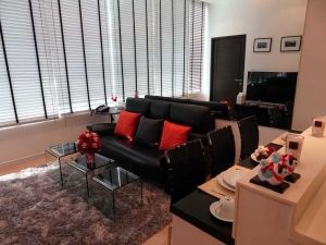 For rent condo The Eight Thonglor Residence.