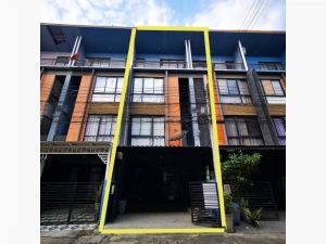 ขาย ทาวน์โฮม บ้านสไตล์ Modern Cultural Loft 3 ชั้นครึ่ง เฮาส์ 35 แจ้งวัฒนะ 162 ตรม 22.2 ตรว มีพื้นที่ใช้สอยมากและสิ่งอำนวยความสะดวกมากมาย