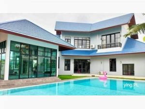 ขายบ้าน Private house pool villa ถนนศรีนครินทร์ ใกล้MRT ศรีนครินท  .